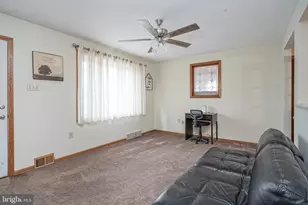 28 Deborah Pl, Gloucester Township, NJ 08012 - Photo 6