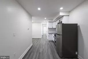 746 Pine St, Camden, NJ 08103 - Photo 6