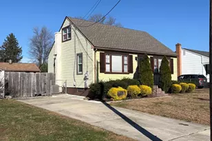 701 W Brooke Ave, Magnolia, NJ 08049 - Photo 2