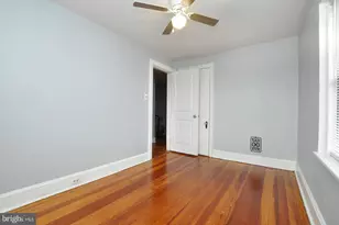 3069 S Chesapeake Rd, Camden, NJ 08104 - Photo 10