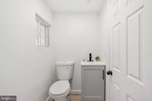 2738 Lincoln Ave, Camden, NJ 08105 - Photo 20