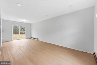 548 W Loch Lomond Drive, Sicklerville, NJ 08081 - Photo 6