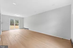 548 W Loch Lomond Dr, Sicklerville, NJ 08081 - Photo 6