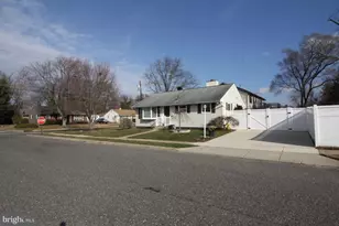 300 Cressmont Ave, Gloucester Township, NJ 08012 - Photo 4