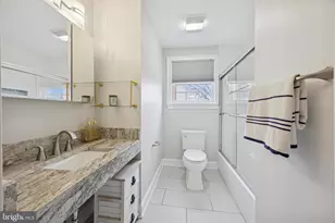 20 Pebble Ln, Cherry Hill, NJ 08002 - Photo 8