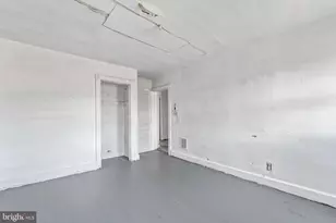 2365 S 8th St, Camden, NJ 08104 - Photo 12