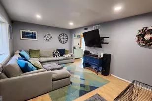 647 Taranto Ave, Gloucester Township, NJ 08012 - Photo 4