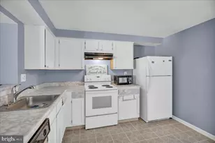 195 Villa Knoll Ct, Sicklerville, NJ 08081 - Photo 12