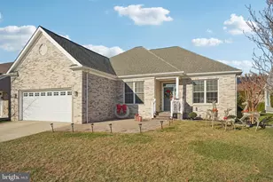 11 Kristian Dr, Sicklerville, NJ 08081 - Photo 2