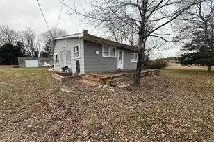 139 Cedar St, Hammonton, NJ 08037 - Photo 2