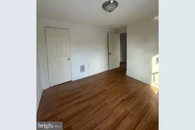 1082 Trent Road, Camden, NJ 08104 - Photo 8