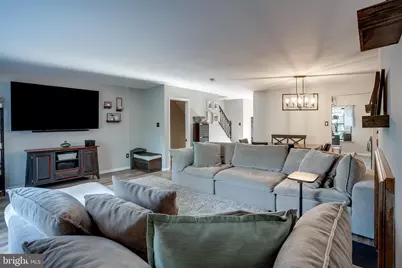 3 Crofton Cmns, Cherry Hill, NJ 08034 - Photo 2