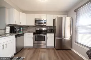 57 Vanderbilt Ct, Sicklerville, NJ 08081 - Photo 2