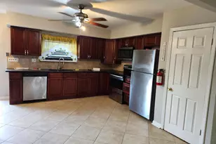 422 La Cascata, Clementon, NJ 08021 - Photo 2