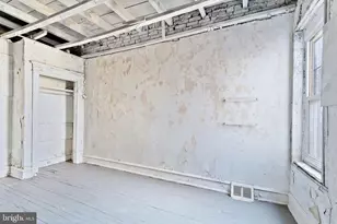 425 Atlantic Ave, Camden, NJ 08104 - Photo 10