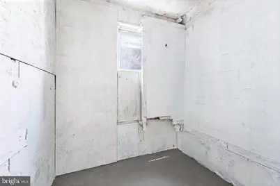 425 Atlantic Avenue, Camden, NJ 08104 - Photo 12