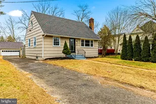 127 Madison Ave, Laurel Springs, NJ 08021 - Photo 2