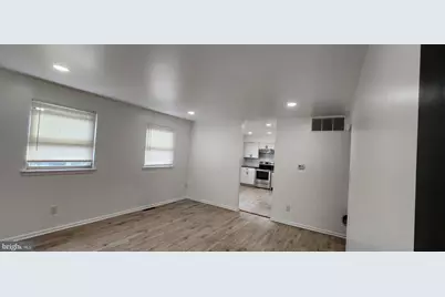 17 Fairfax Avenue #2ND FLOOR APT, Gloucester Township, NJ 08012 - Photo 6