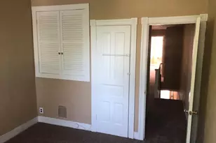 320 Powell St, Gloucester City, NJ 08030 - Photo 8