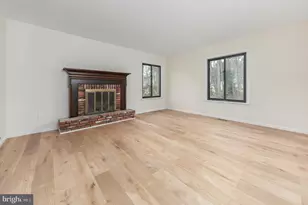 27 Eastwood Dr, Voorhees, NJ 08043 - Photo 4