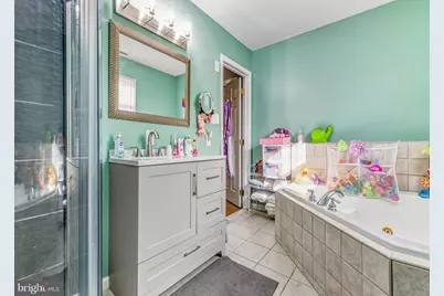 18 E Front Street, Gloucester Township, NJ 08029 - Photo 20