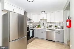 4 Magnolia Ct, Sicklerville, NJ 08081 - Photo 4