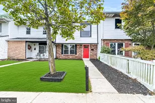 4 Magnolia Ct, Sicklerville, NJ 08081 - Photo 1