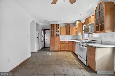 122 N Wilson Avenue, Brooklawn, NJ 08030 - Photo 8