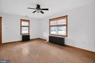 122 N Wilson Ave, Brooklawn, NJ 08030 - Photo 4