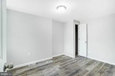 565 Line Street, Camden, NJ 08103 - Photo 18