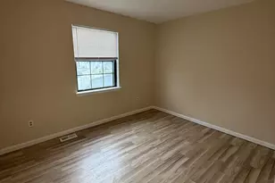 8 Hewitt Ln, Sicklerville, NJ 08081 - Photo 12