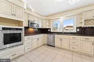 169 Cherry Tree Ln, Cherry Hill, NJ 08002 - Photo 20