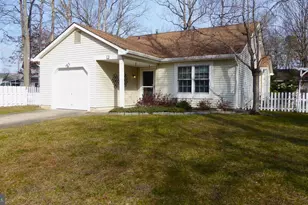 4 Hamilton Ct, Berlin, NJ 08009 - Photo 4