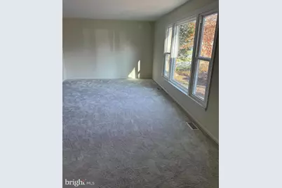 130 Holly Avenue, Berlin, NJ 08009 - Photo 2