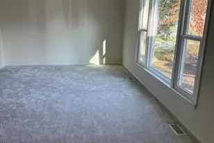 130 Holly Ave, Berlin, NJ 08009 - Photo 2