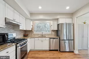 312 Browning Ln, Cherry Hill, NJ 08003 - Photo 8