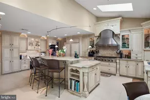 21 Teak Ct, Cherry Hill, NJ 08003 - Photo 14