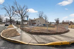 940 Carter Ave, Bellmawr, NJ 08031 - Photo 32