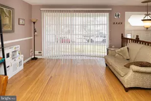 136 State St, Gloucester Township, NJ 08012 - Photo 2