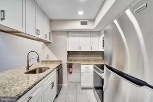 105 Park Pl Dr, Cherry Hill, NJ 08002 - Photo 6