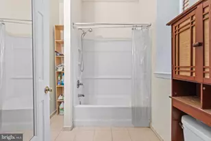 614 Benson St, Camden, NJ 08103 - Photo 28