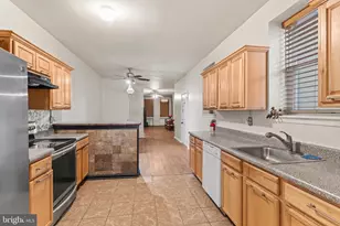 614 Benson St, Camden, NJ 08103 - Photo 10