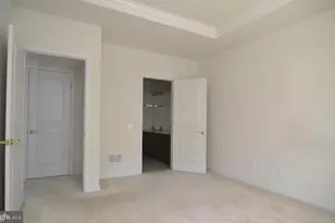 23 Lumber Mill Ln, Voorhees, NJ 08043 - Photo 12