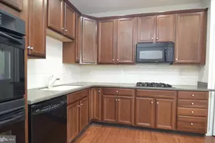 23 Lumber Mill Ln, Voorhees, NJ 08043 - Photo 8