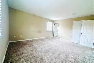 33 N Green Acre Dr, Cherry Hill, NJ 08003 - Photo 24