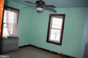 128 Amon Ave, Gloucester City, NJ 08030 - Photo 28