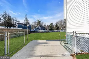 1605 N Bowling Green Dr, Cherry Hill, NJ 08003 - Photo 54