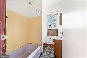 2622 Saunders St, Camden, NJ 08105 - Photo 12