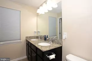 75 Village Green Ln, Sicklerville, NJ 08081 - Photo 20