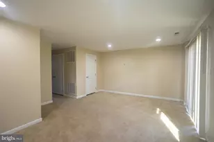 75 Village Green Ln, Sicklerville, NJ 08081 - Photo 32